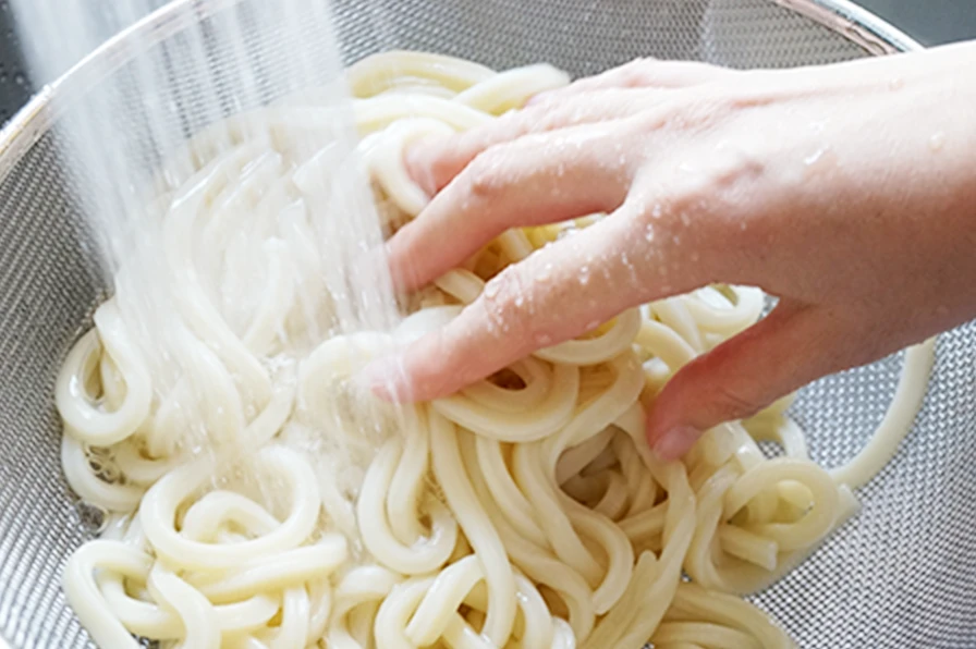 うどんやそうめんのすすぎに 写真